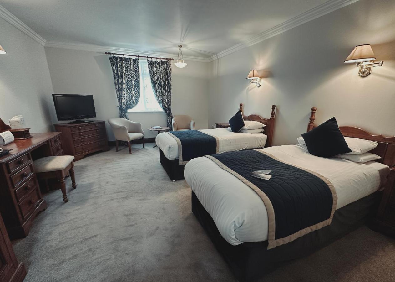 Cave Castle Hotel Саут Кейв Екстериор снимка
