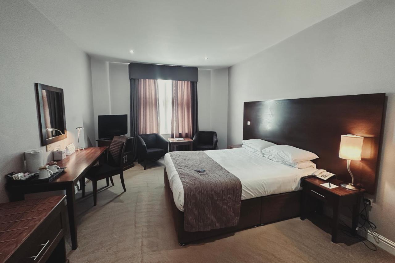 Cave Castle Hotel Саут Кейв Екстериор снимка