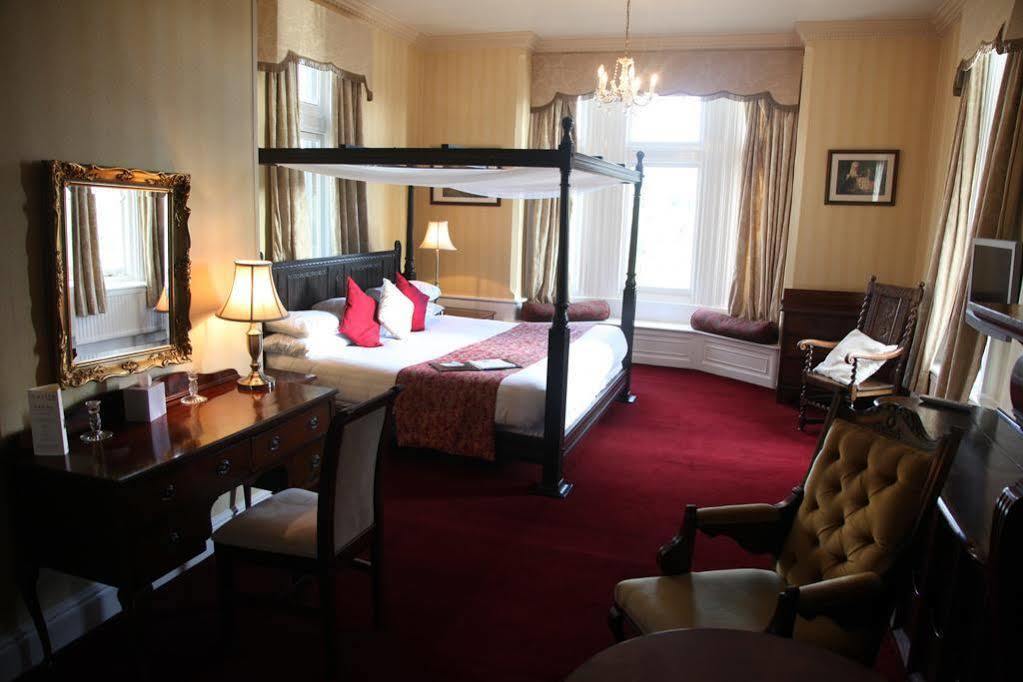 Cave Castle Hotel Саут Кейв Екстериор снимка
